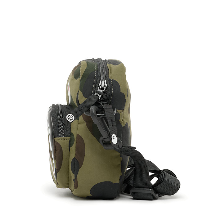 A Bathing Ape 1st Camo Shark Mini Bag grün 89387 2