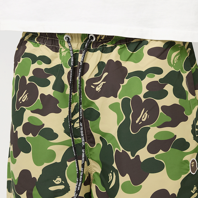 A Bathing Ape ABC Camo One Point Relaxed Fit Water Shorts grün 89838 6