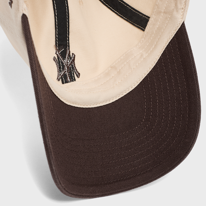 '47 MLB New York Yankees Base Runner Two Tone Clean Up Cap beige 89748 3