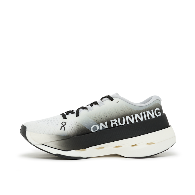 On Wmns Cloudboom Max weiß 85798 3
