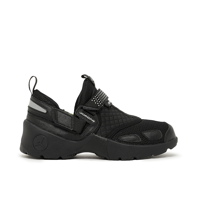 Jordan Wmns Trunner LX black 88701 2