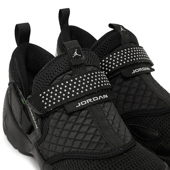 Jordan Wmns Trunner LX black 88701 6