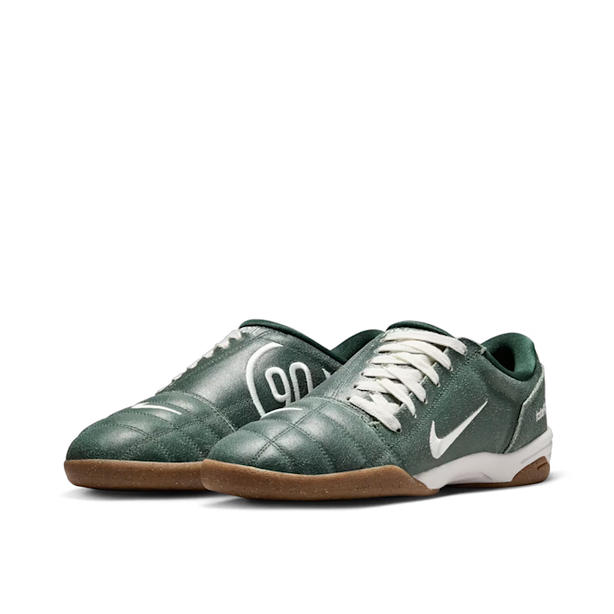 Nike Wmns Total 90 III "Fir" grün 87686 1