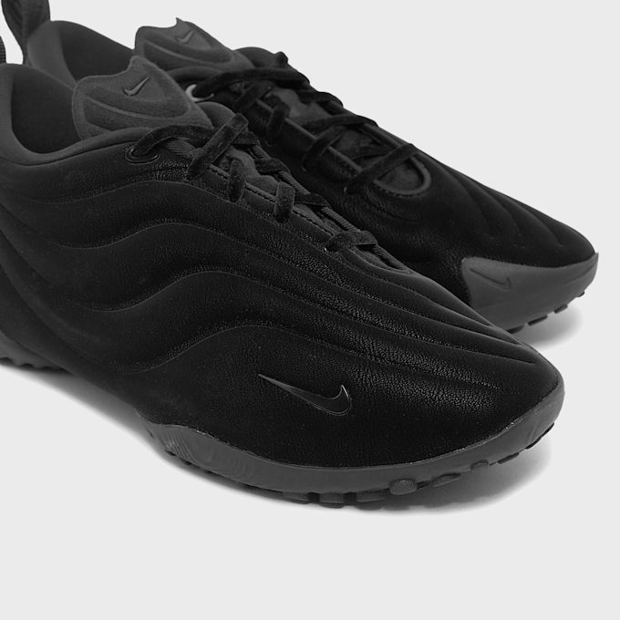 Nike   Wmns Astra Ultra black 91934 5