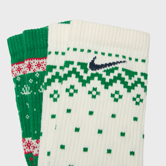 Nike   Everyday Plus Cushioned Winter Wonderland Crew Socks (2 Pack) multicolor 92002 3