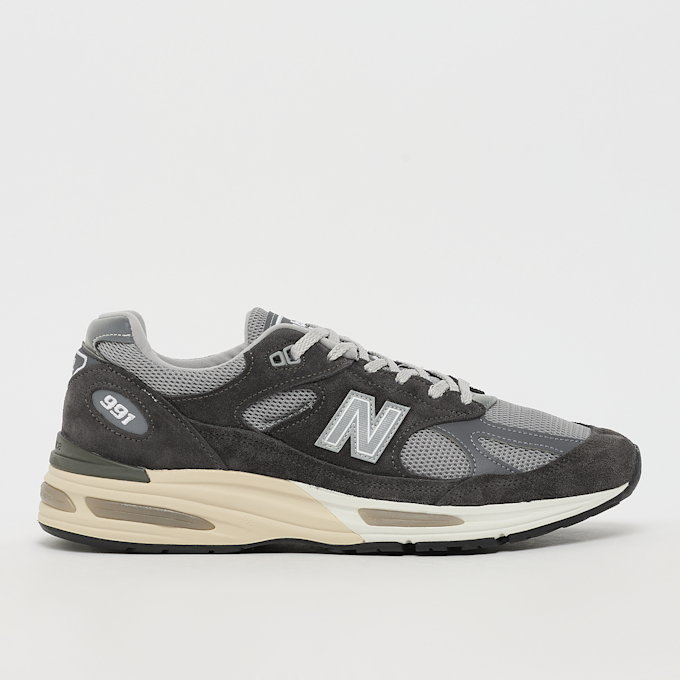 New Balance 991v2 (U991RG2) grey 92631 2