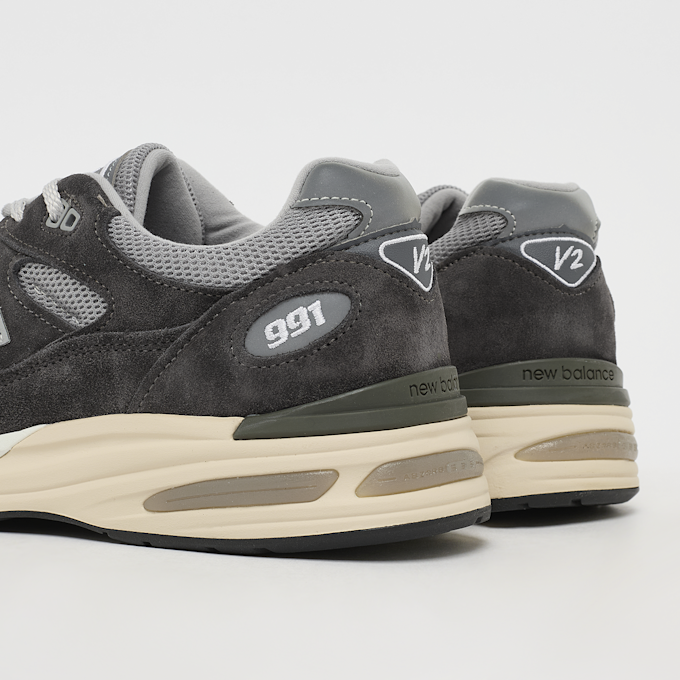 New Balance 991v2 (U991RG2) grey 92631 5