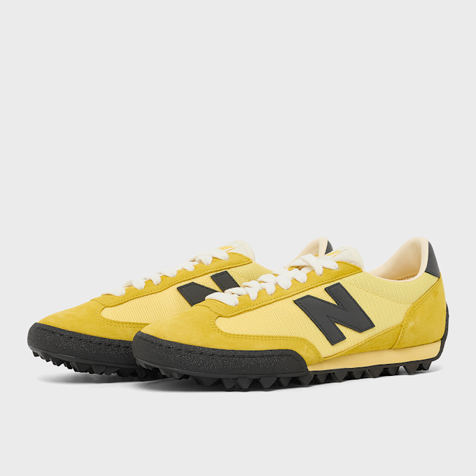New Balance Gator Run (UGTR9SR) yellow 93835 1