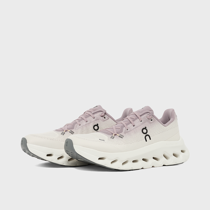 On Wmns Cloudtilt roze 93941 1