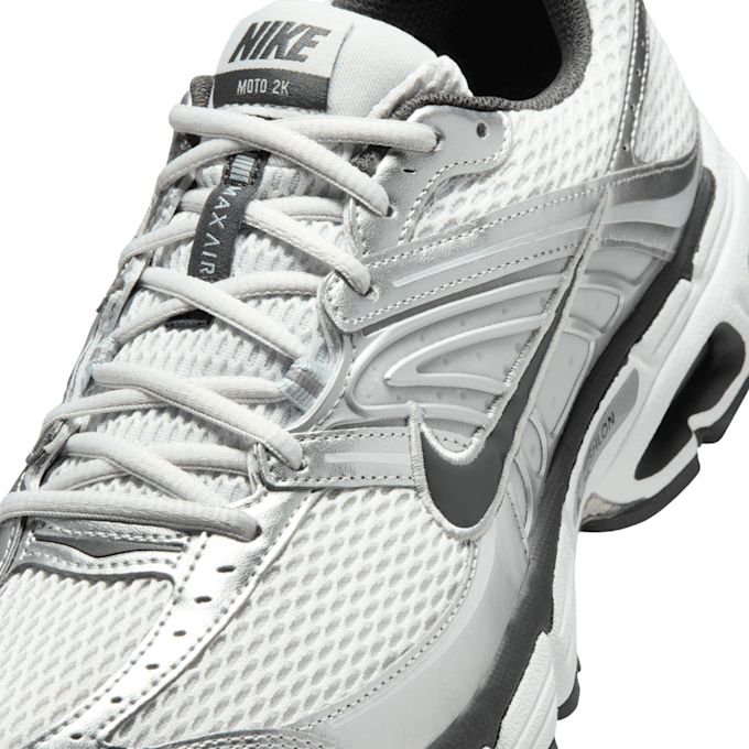 Nike Air Max Moto 2K weiß 94324 7