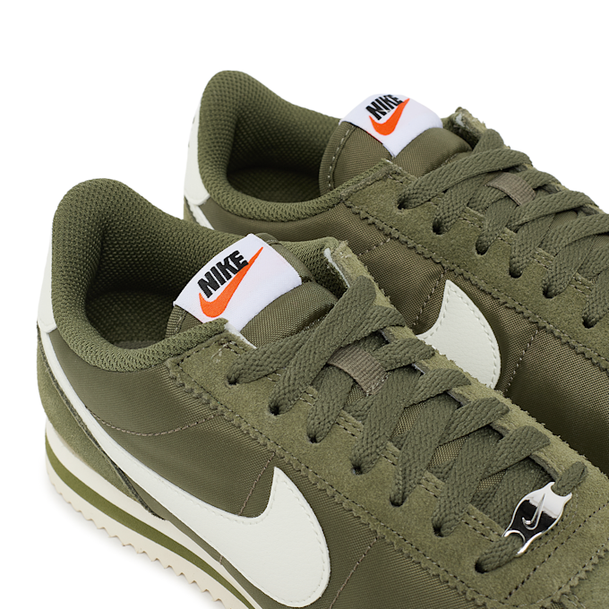 Nike   Wmns Cortez grün 94469 6