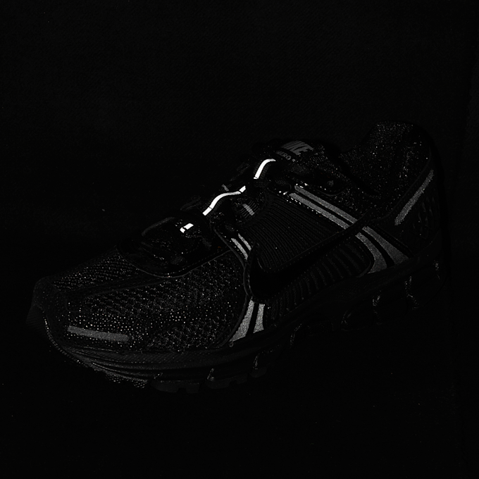 Nike   Wmns Zoom Vomero 5 schwarz 94490 8