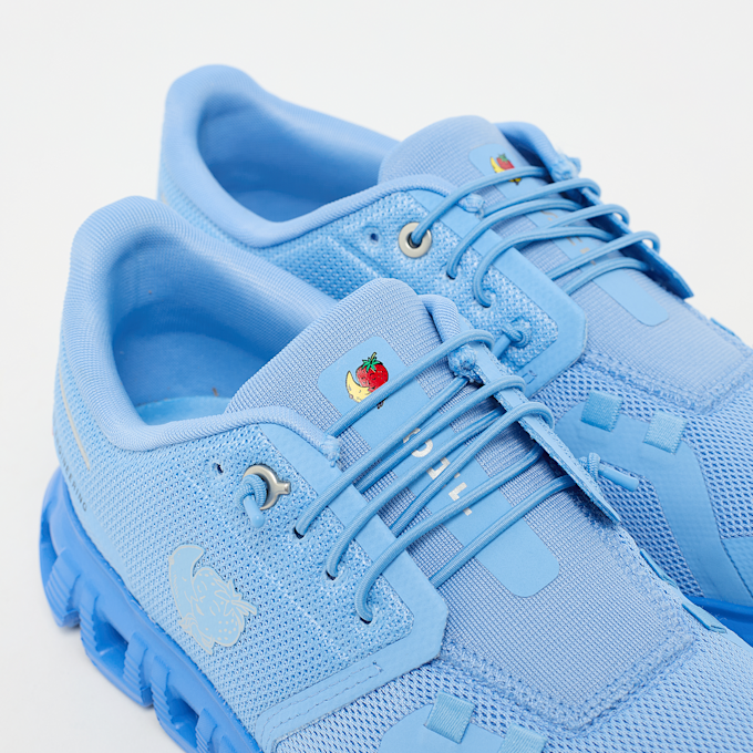 On x Sky High Farm Wmns Cloud 6 blauw 95323 6