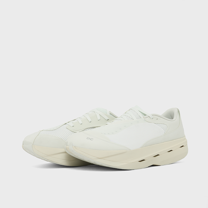 On x PAF Wmns Cloudboom Next beige 97598 1