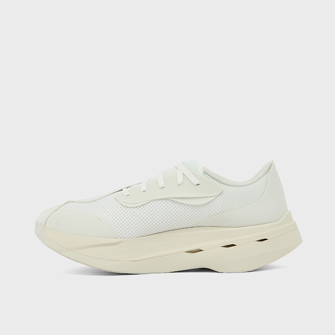 On x PAF Wmns Cloudboom Next beige 97598 3