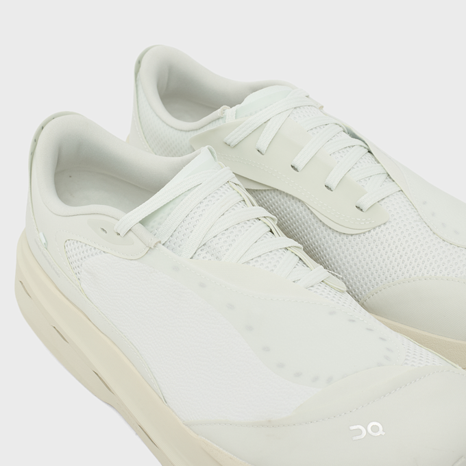 On x PAF Wmns Cloudboom Next beige 97598 6