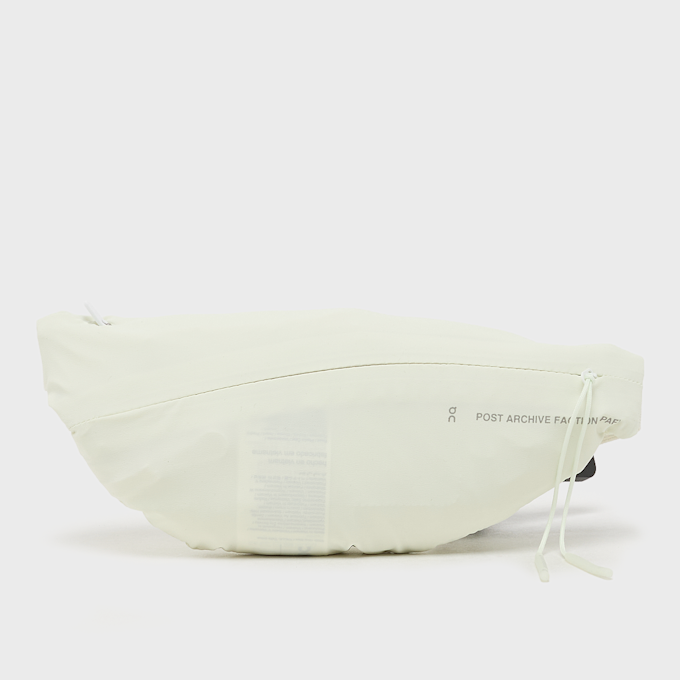 On x PAF Run Belt beige 95317 1
