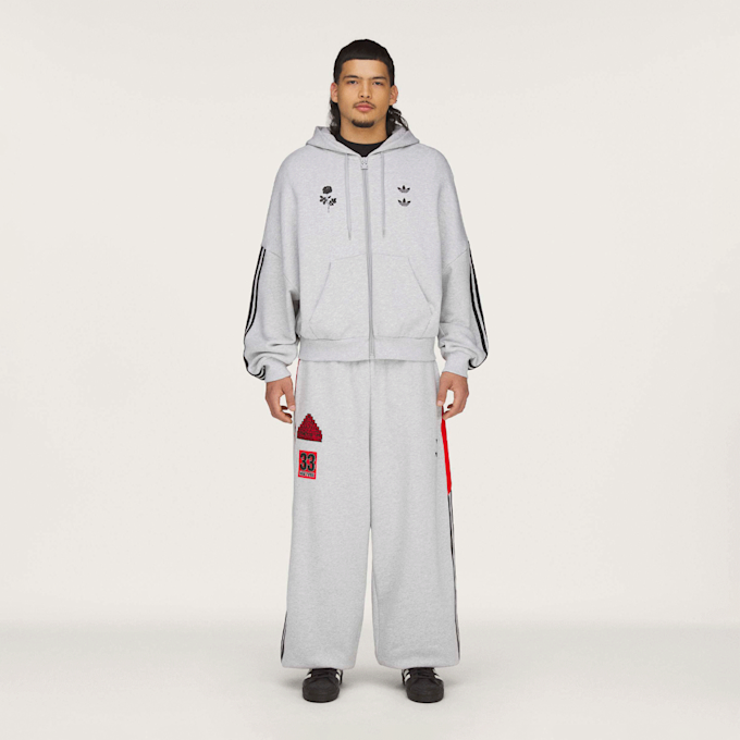 adidas Originals x Willy Chavarria Art Sweatpant grau 95787 2