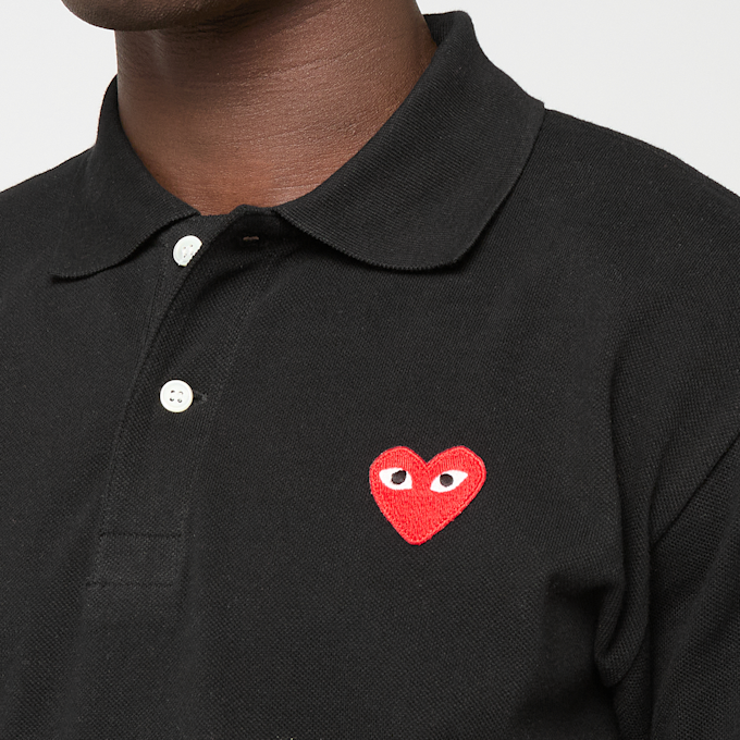 Comme des Garcons Play T-Shirt Polo Red Emblem Red Heart zwart 96049 3