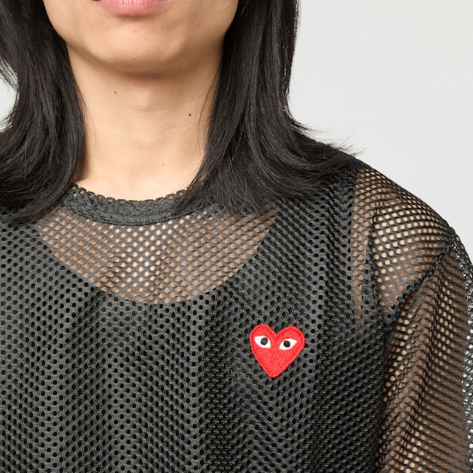 Comme des Garcons Play T-Shirt Red Emblem Mesh Red Heart schwarz 96053 3