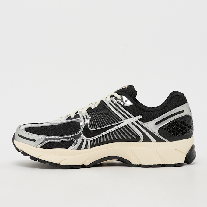 Nike   Zoom Vomero 5 zwart 98042 3