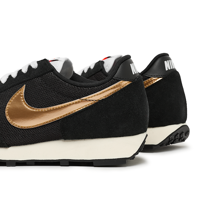 Nike   Daybreak SP gold 98567 6