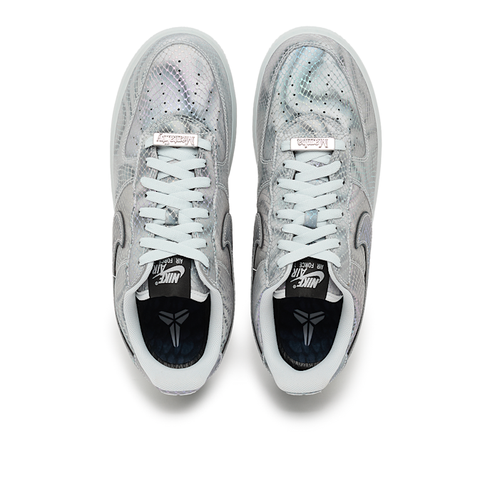 Nike   x Kobe Bryant Wmns Air Force 1 Low "Lenticular" grau 98628 4