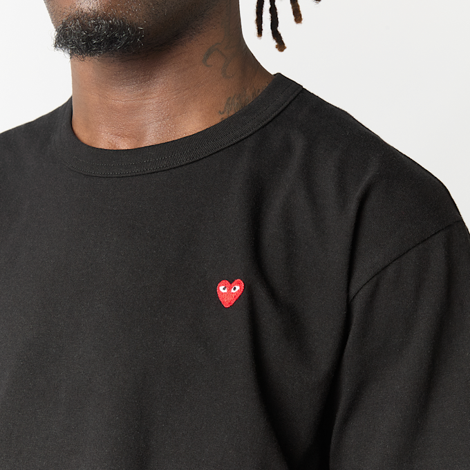 Comme des Garcons Play T-Shirt Red Heart Logo black 99982 3