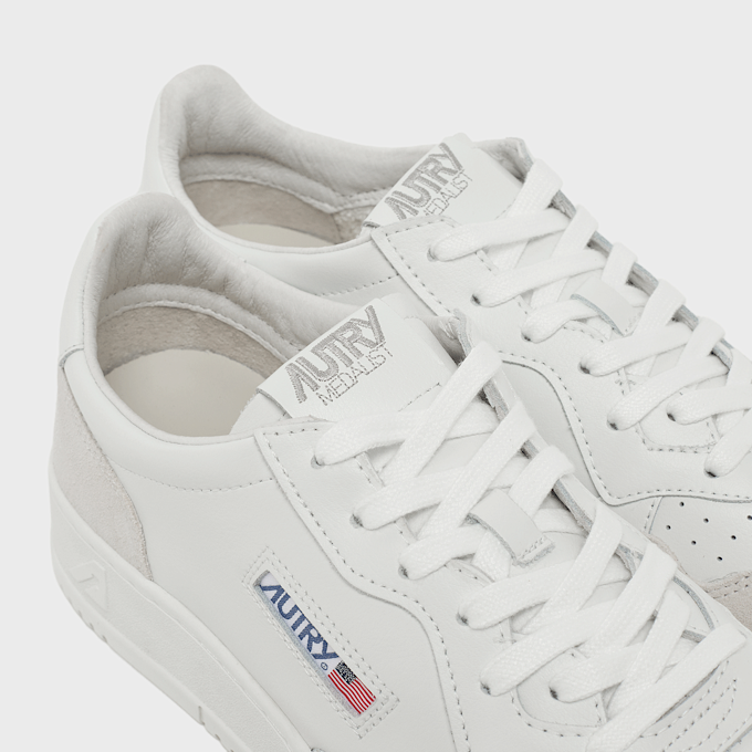 Autry Medalist Low Man white 100143 6
