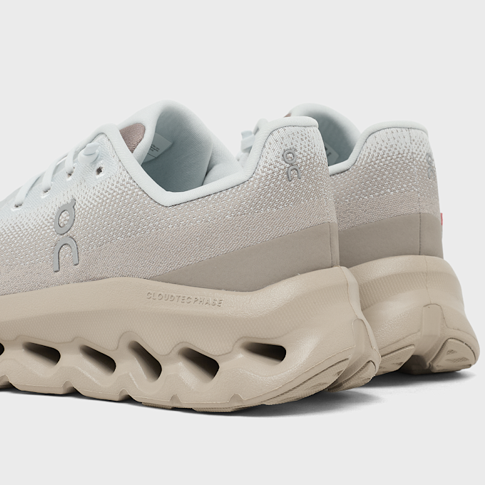On Wmns Cloudtilt beige 100248 5