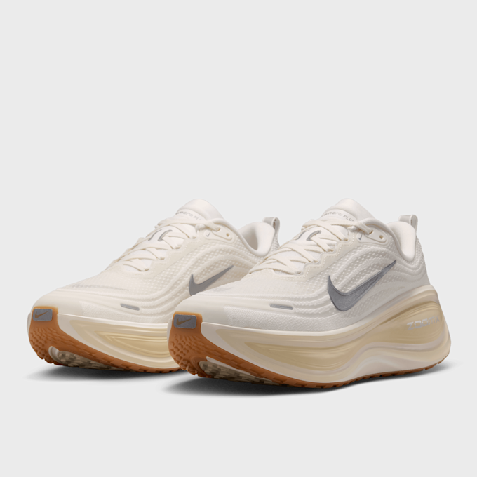 Nike Vomero Plus beige 101304 1