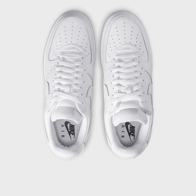 Nike   Air Force 1 "Triple White" (2001 Shape) weiß 101639 4