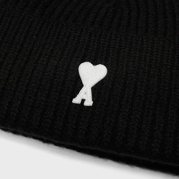 AMI PARIS Beanie With Contrasted Ami De Coeur zwart 106026 3