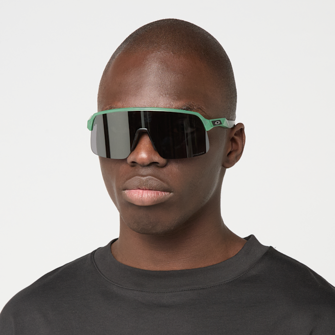Oakley Sutro Lite S grün 106322 4