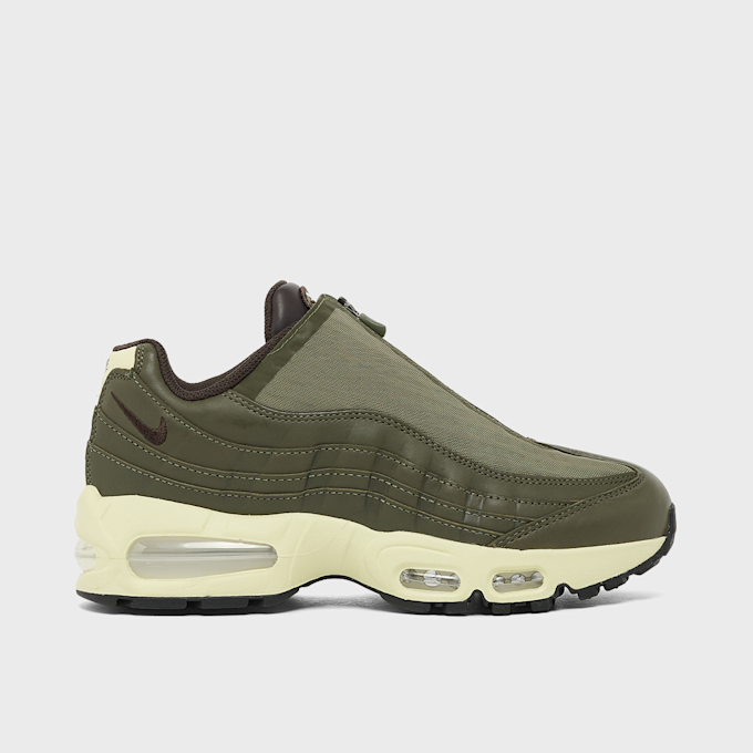 Nike Wmns Air Max 95 Zip SP "Medium Olive" grün 106340 2