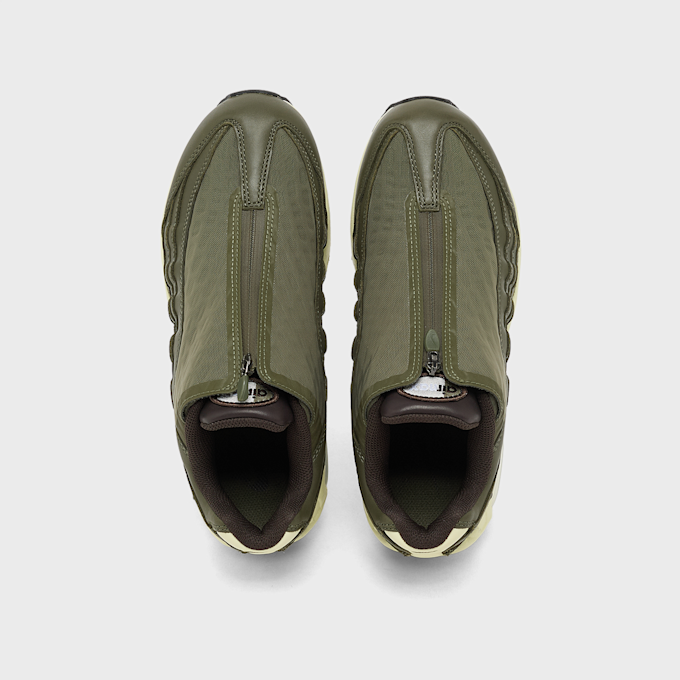 Nike   Wmns Air Max 95 Zip SP "Medium Olive" green 106340 4