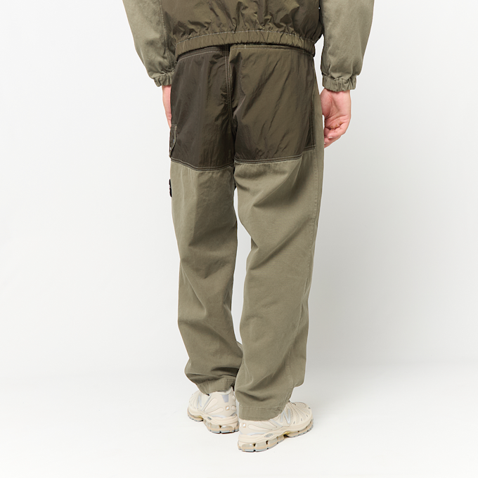Stone Island Trousers grün 106719 3