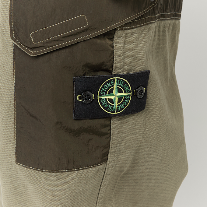 Stone Island Trousers grün 106719 4
