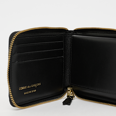 Buy Comme des Garcons Wallet Classic Leather Line in black