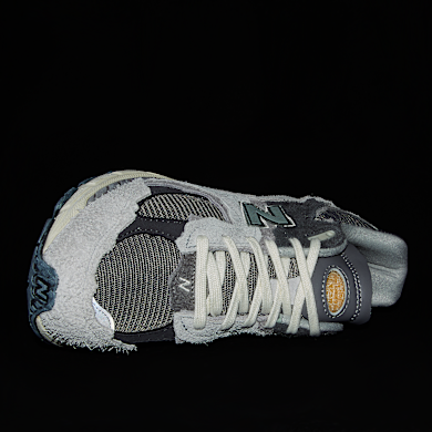Buy New Balance 2002 