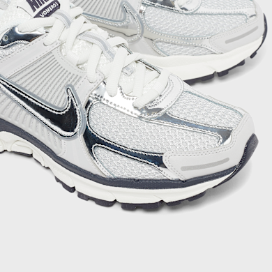 Buy Nike Wmns Zoom Vomero 5 