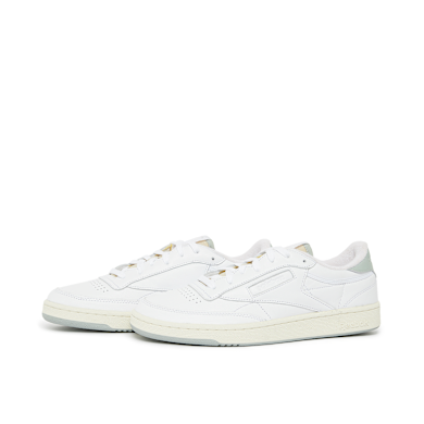 Buy Reebok x solebox Wmns Club C 85 Vintage in wit | 100073104