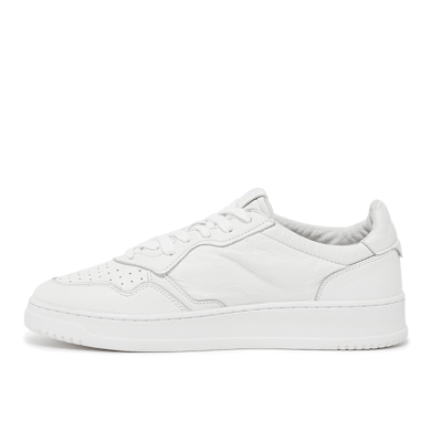Buy Autry Medalist Low Man SG10 in solid goat white | AULMSG10