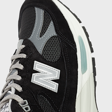 Buy New Balance 991v2 