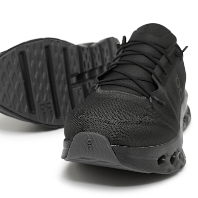 Buy On Cloudtilt in black | 3ME10100264 | solebox