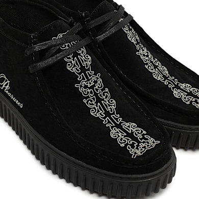 Buy Clarks x PLEASURES Torhill Woven in black sde | 26180267 | solebox