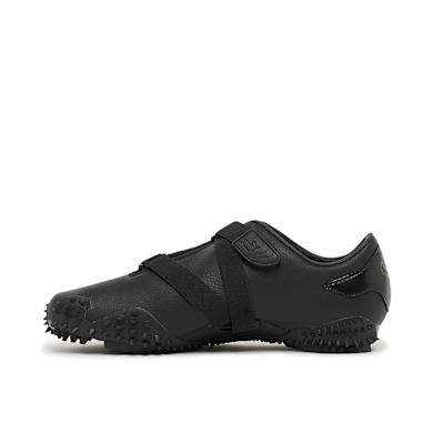 Buy PUMA Wmns Mostro Leather in zwart | 402273 01 | solebox