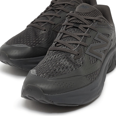 Buy New Balance Fresh Foam Trainer in black | UTRNWD | solebox