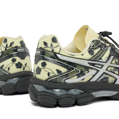 靴 asics GEL-CUMULUS16 SSCB CECILIE BAHNSEN GEL-CUMULUS 16 SSCB | Unisex | Glacier Grey/Pure Silver