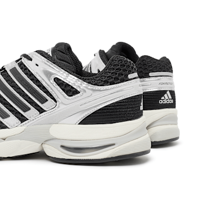 Buy adidas Originals Adistar Control 5 in zwart | JQ4169 | solebox